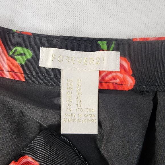 Forever 21 Red Rose Skirt with Tulle Size 31 - Picture 7 of 8